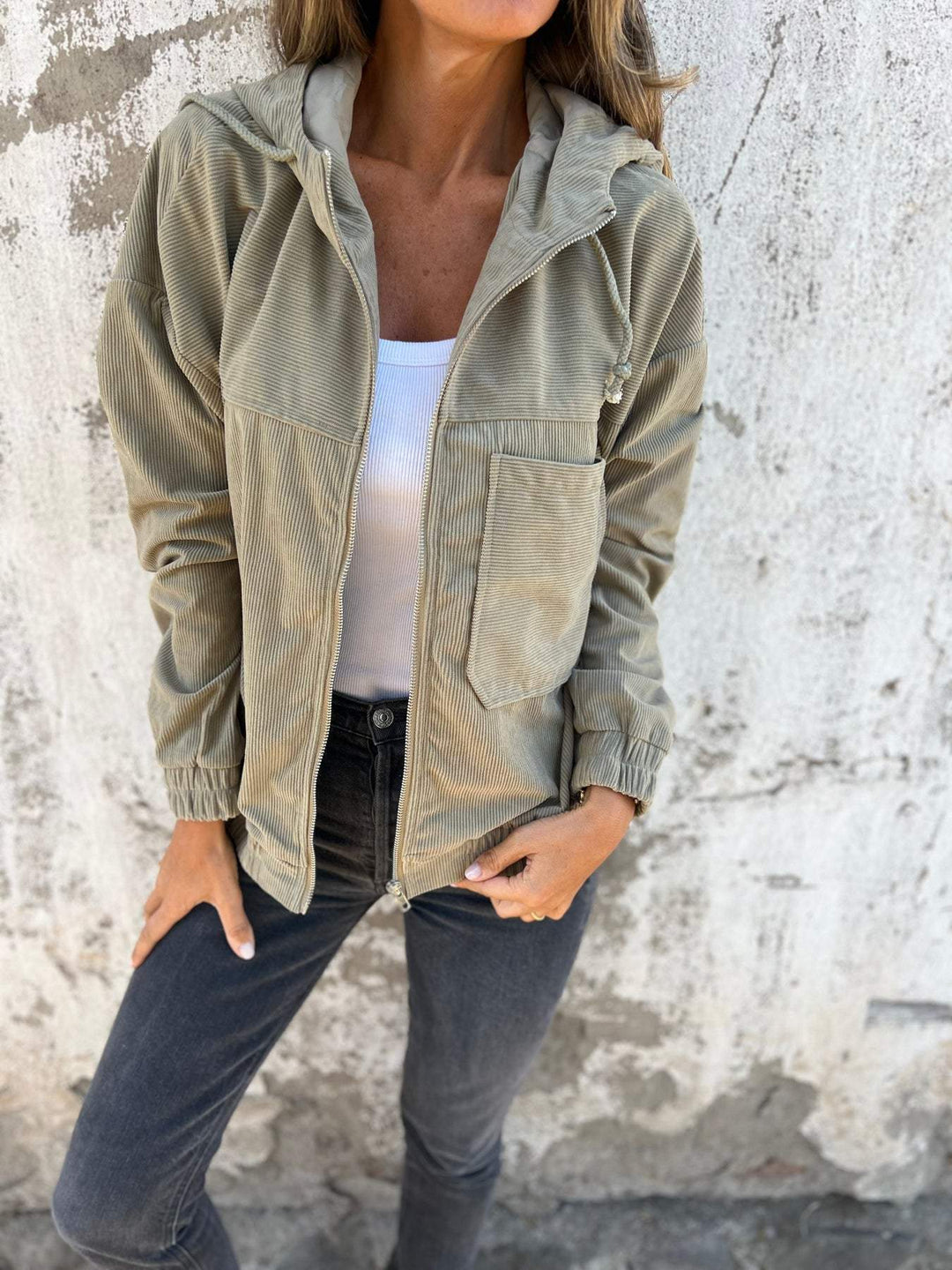 Lila – Casual Jacket with Hood and Zip