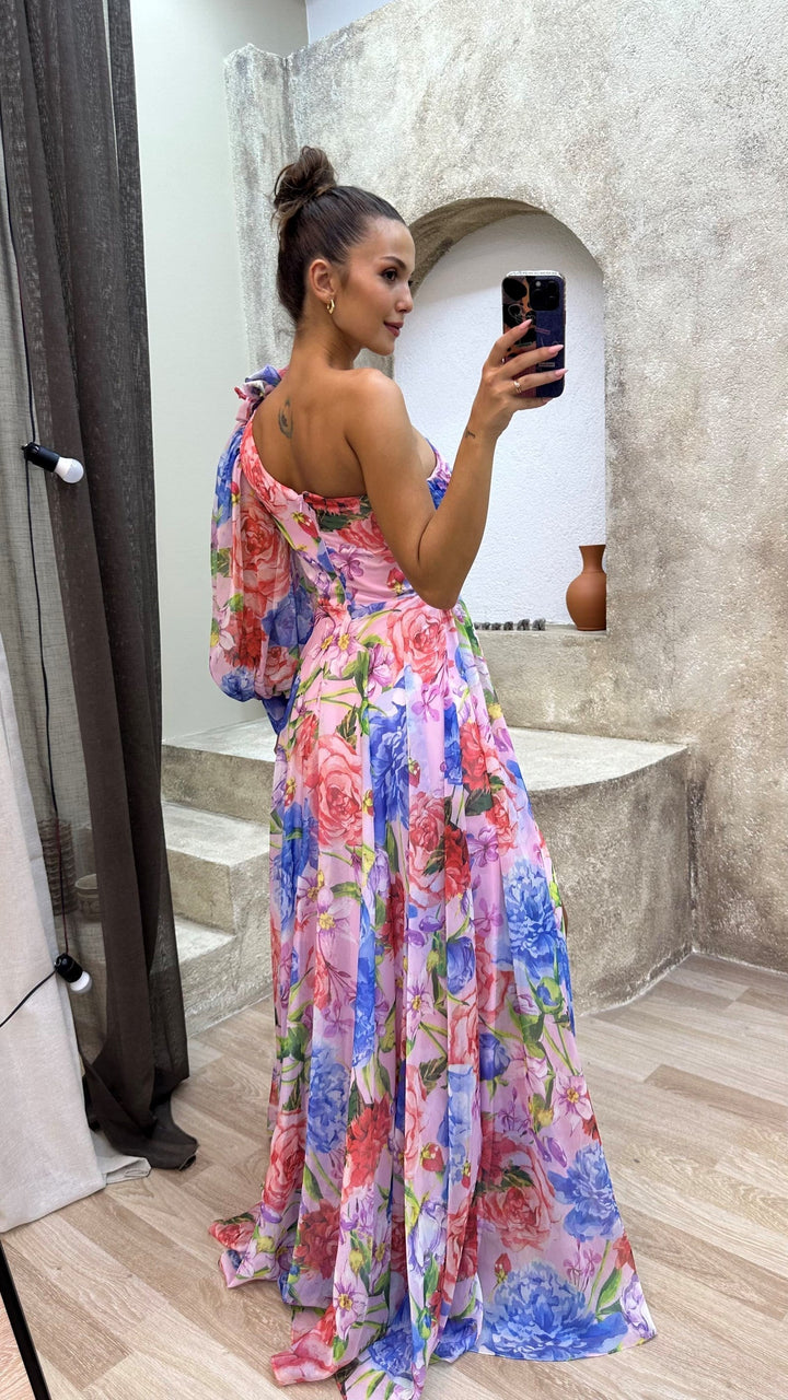 Melina – Flowing Elegant Gown