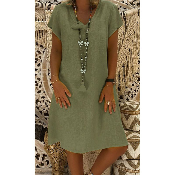 Nerisse – Relaxed Fit V-Neck Dress