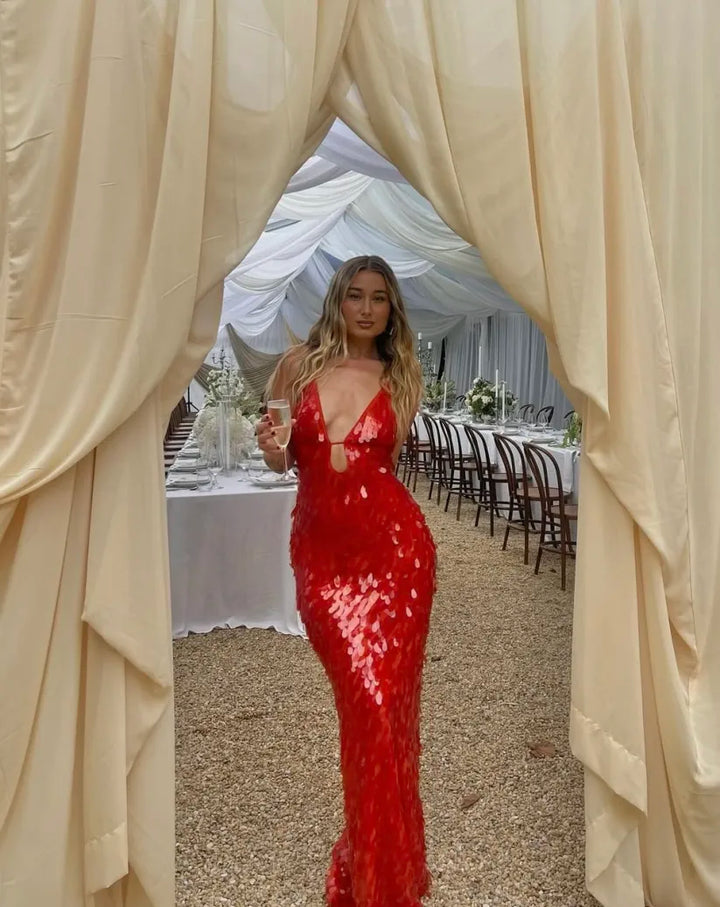 Nina – Timeless Draped Dress