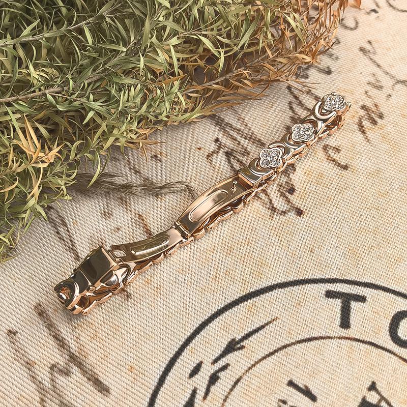 Faelith – Elegant Magnetic Copper Bangle