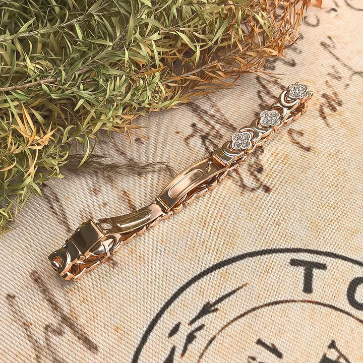 Faelith – Elegant Magnetic Copper Bangle