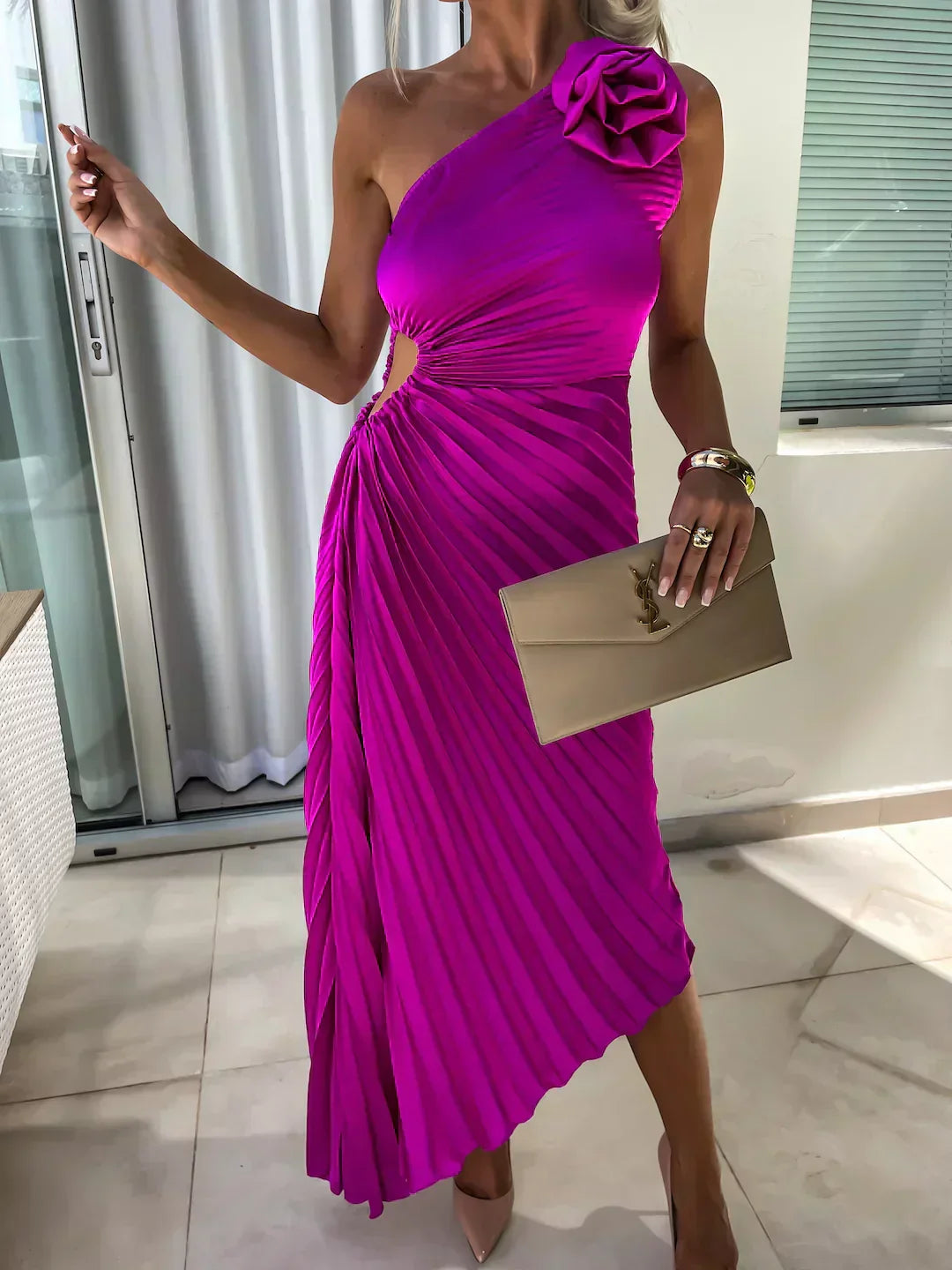 Florie – Romantic Floral Midi Dress